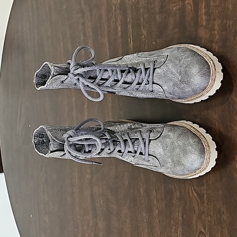 Blowfish Malibu Woman's fashion boot